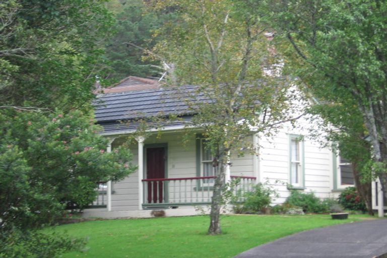 Photo of property in 11b Huia Road, Titirangi, Auckland, 0604