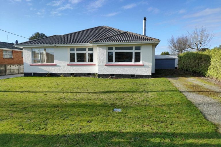 Photo of property in 12 Milton Street, Gore, 9710