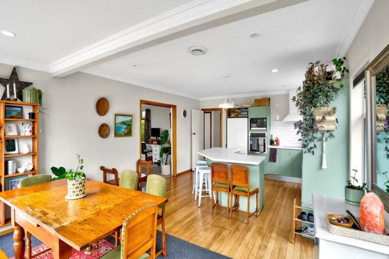 Photo of property in 8a Mahoe Street, Inglewood, 4330