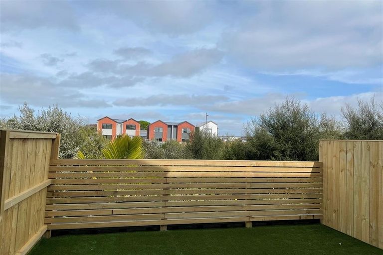 Photo of property in 41 Tukauri Place, Papakura, 2110