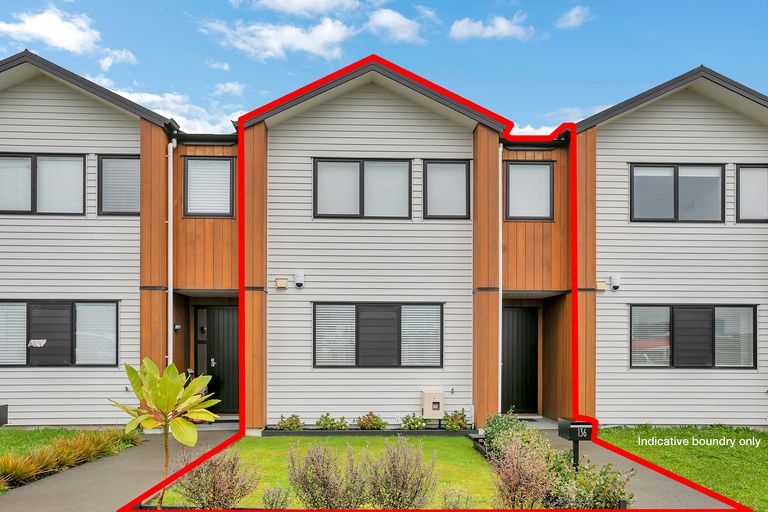 Photo of property in 136 Hobsonville Road, Hobsonville, Auckland, 0618