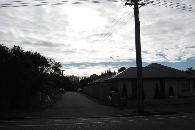 Photo of property in 32a Sawyers Arms Road, Northcote, Christchurch, 8052