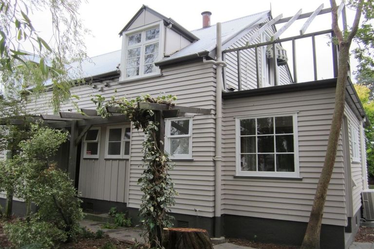 Photo of property in 41 Plynlimon Road, Fendalton, Christchurch, 8052