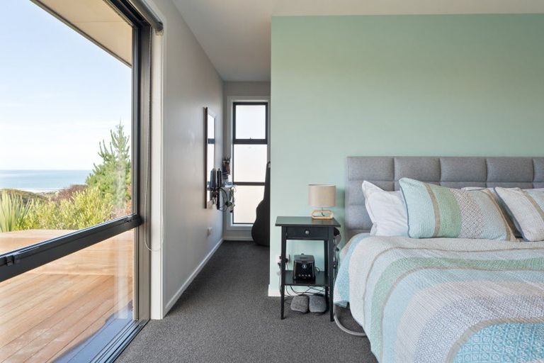 Photo of property in 32 Kayforce Road, Ocean View, Dunedin, 9035