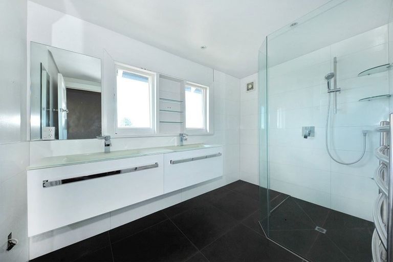 Photo of property in 39a Kotare Street, Fendalton, Christchurch, 8041