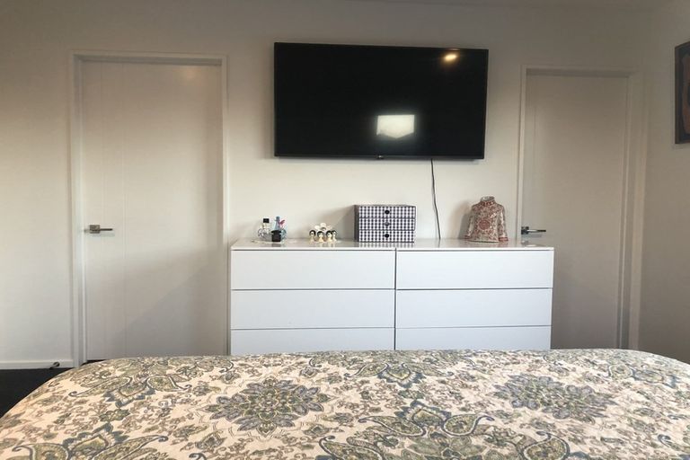 Photo of property in 28 Tara Crescent, Woodend, 7610