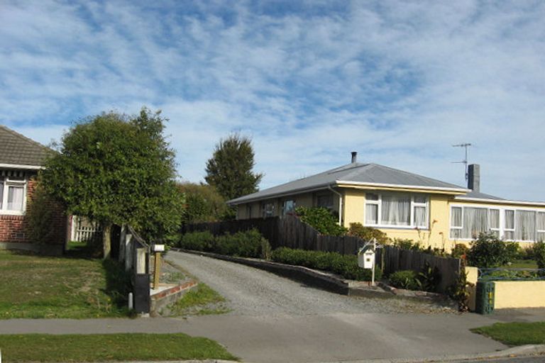 Photo of property in 11 Gladson Avenue, Sockburn, Christchurch, 8042