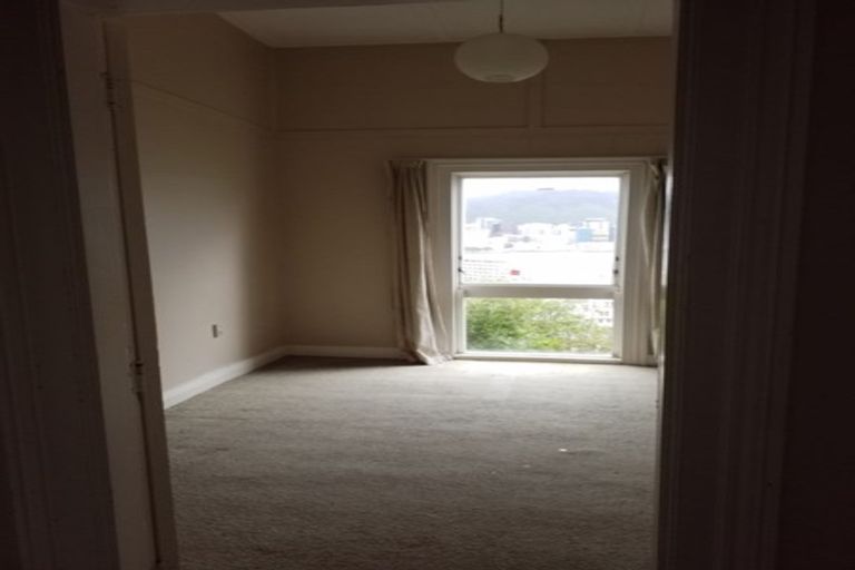 Photo of property in 11 Vogel Street, Mount Victoria, Wellington, 6011
