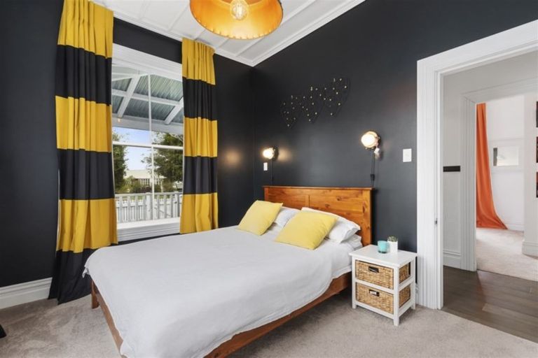 Photo of property in 1c Eversleigh Road, Belmont, Auckland, 0622