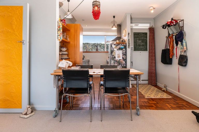 Photo of property in Harbour View Apartments, 147 Ohiro Road, Brooklyn, Wellington, 6021