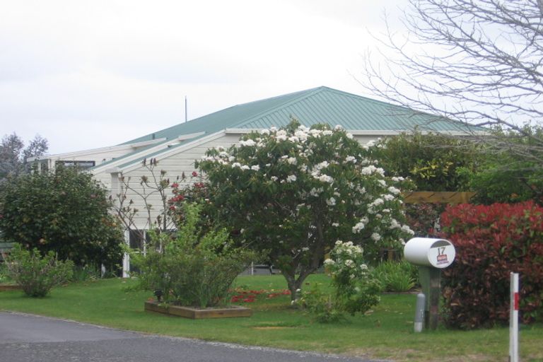 Photo of property in 17 Huka Falls Road, Rangatira Park, Taupo, 3330