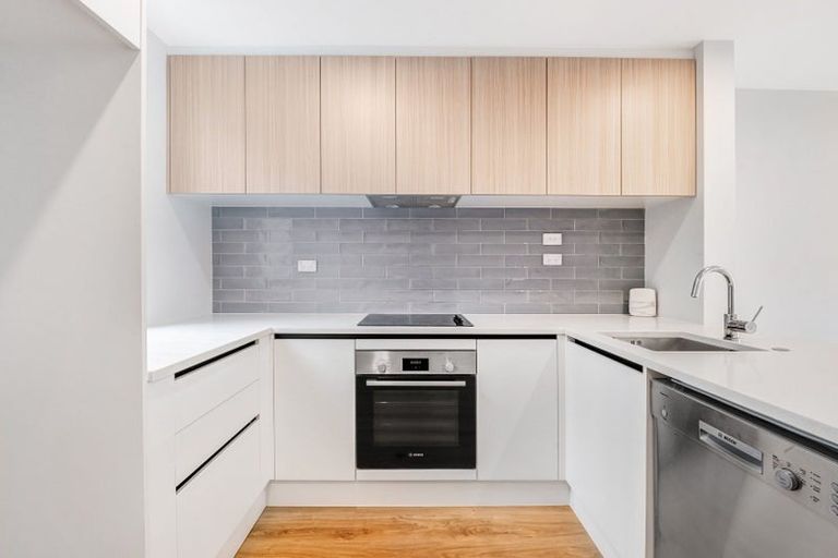 Photo of property in 5 Hinonga Loop, Silverdale, 0932