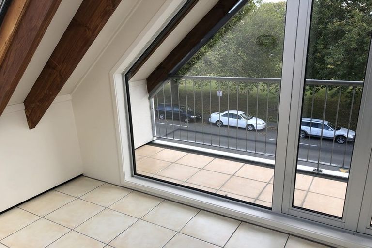 Photo of property in 6/32 Cranmer Square, Christchurch Central, Christchurch, 8013