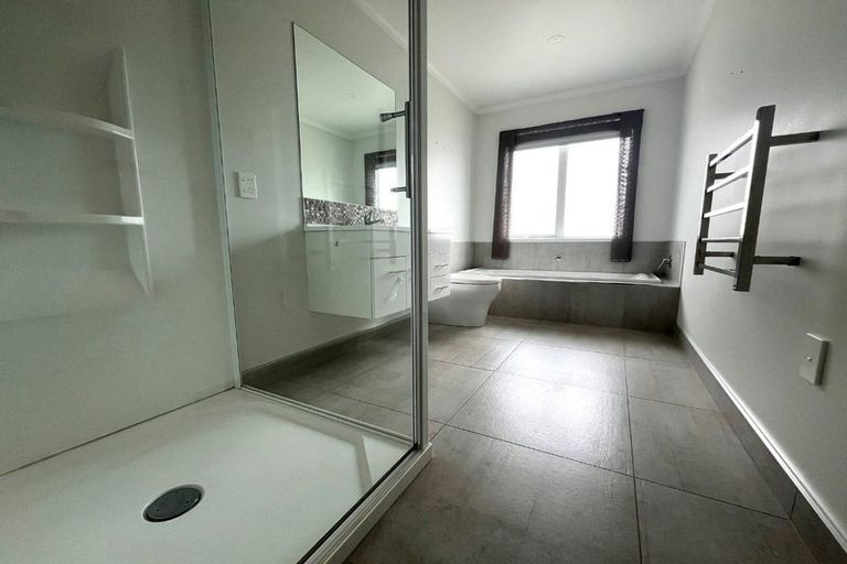 Photo of property in 7a Collingwood Road, Waiuku, 2123