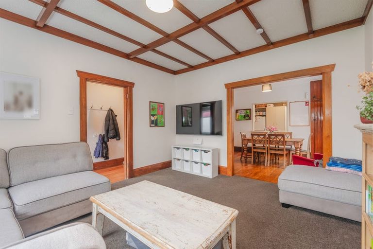 Photo of property in 12 Manson Street, Terrace End, Palmerston North, 4410