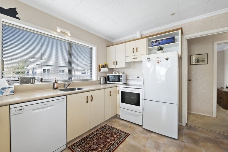 Photo of property in 135 Clawton Street, Westown, New Plymouth, 4310