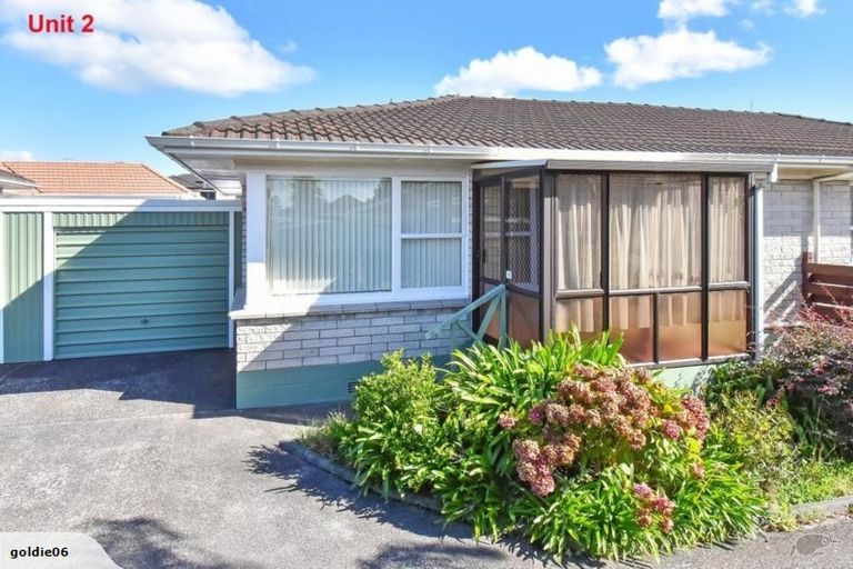 Photo of property in 2/80 Rangitoto Road, Papatoetoe, Auckland, 2025