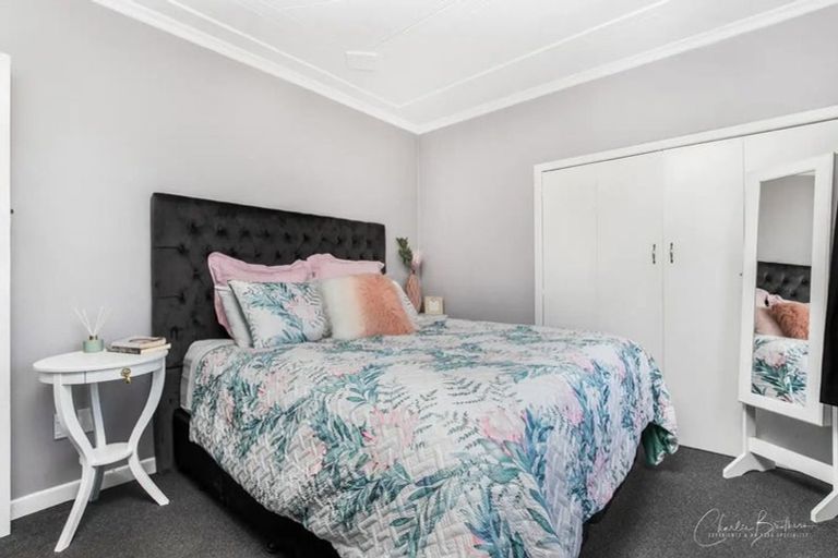 Photo of property in 1/27 Kelvin Road, Papakura, 2110