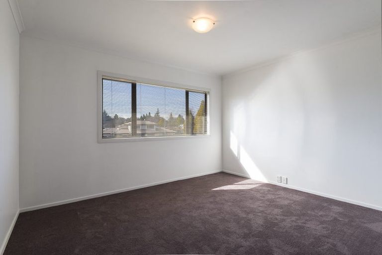 Photo of property in 14/64 Kawaha Point Road, Kawaha Point, Rotorua, 3010