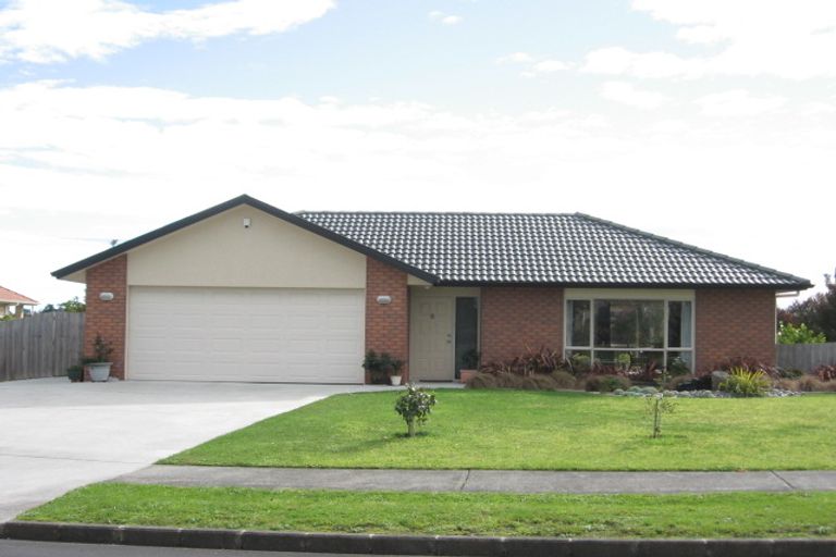 Photo of property in 23 Castlehill Court, Wattle Downs, Auckland, 2103