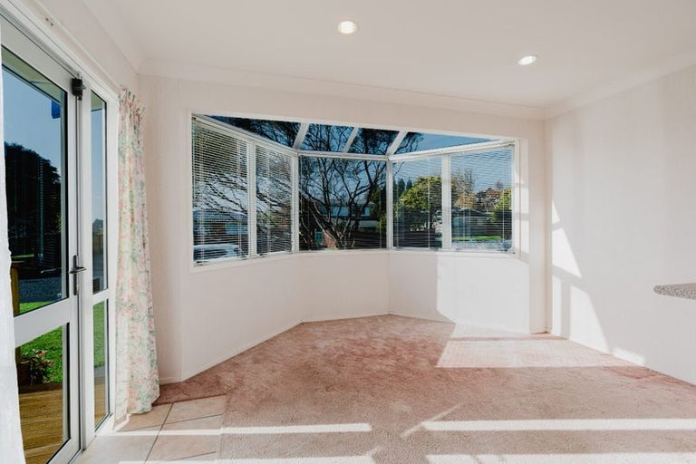 Photo of property in 14 Fiona Place, Dinsdale, Hamilton, 3204