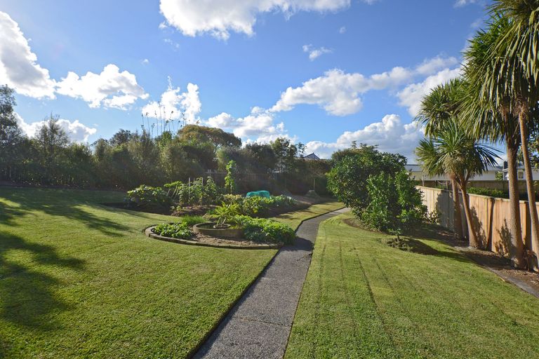Photo of property in 122 Anzac Road, Morningside, Whangarei, 0110