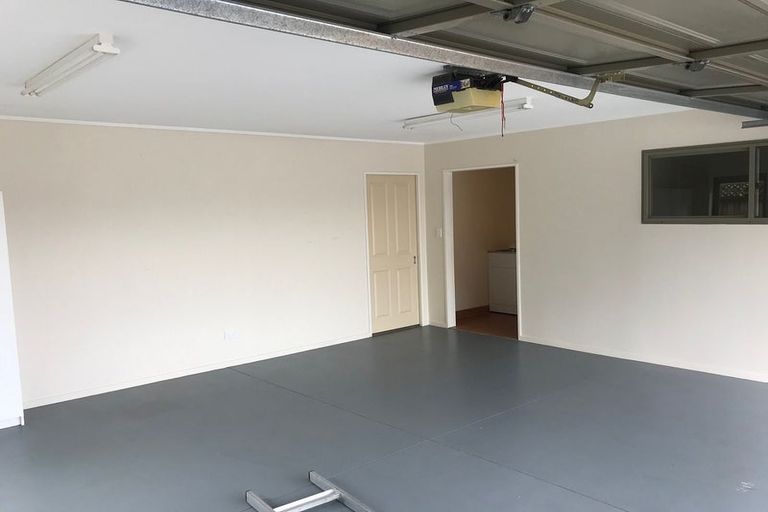 Photo of property in 5 Spinnaker Point, Manly, Whangaparaoa, 0930