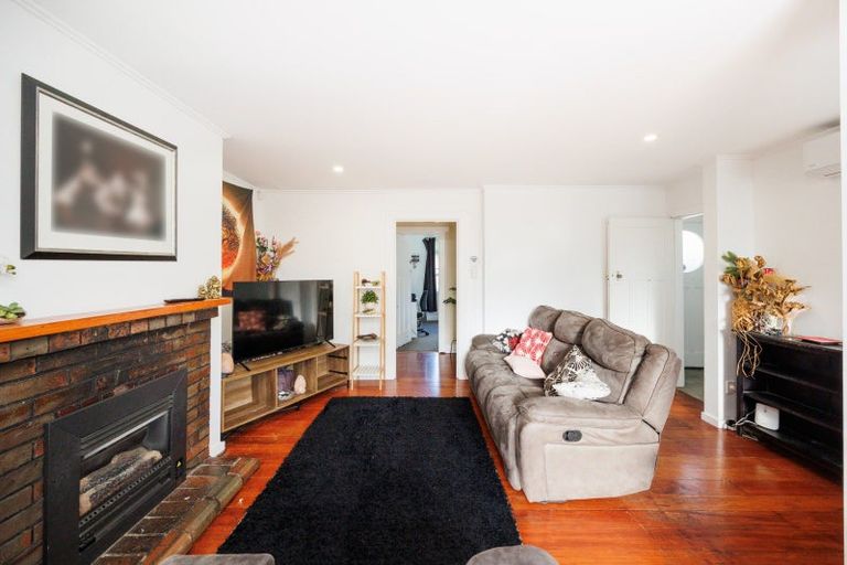 Photo of property in 16 Thomson Street, West End, Palmerston North, 4412