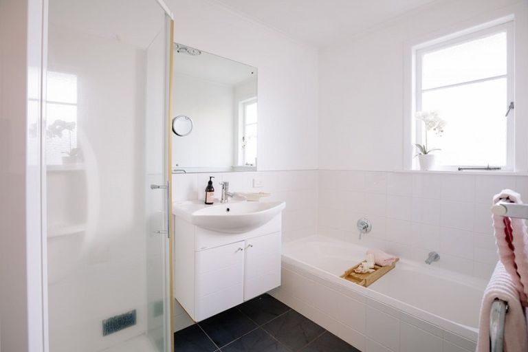 Photo of property in 141 Williams Street, Cambridge, 3434