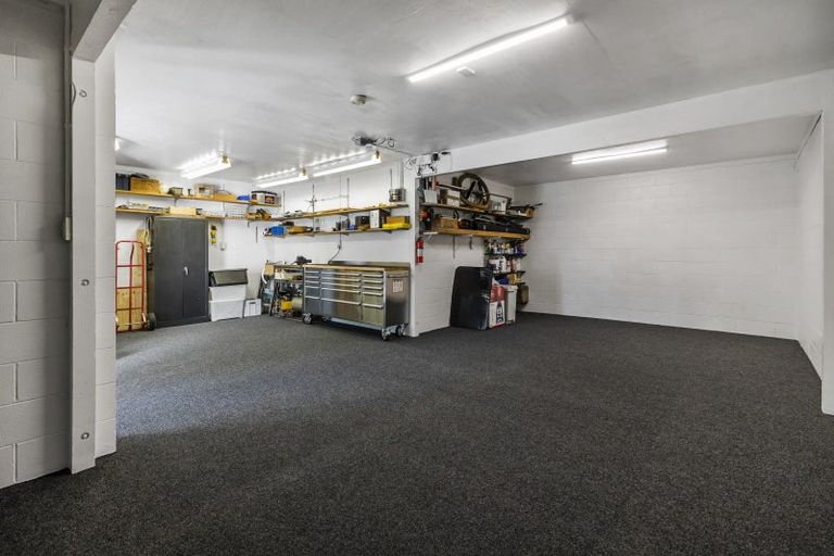 Photo of property in 34 Marine Parade, Macandrew Bay, Dunedin, 9014