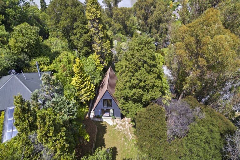 Photo of property in 1101 Dyers Pass Road, Governors Bay, Lyttelton, 8971