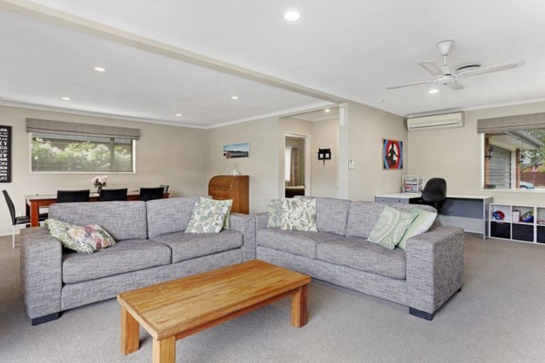 Photo of property in 254 Kingsbury Avenue, Rangiora, 7400