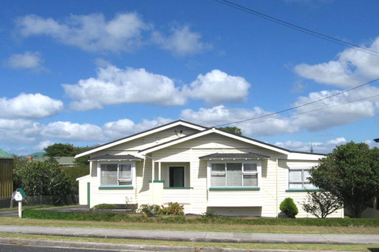 Photo of property in 4 Mariposa Crescent, Birkenhead, Auckland, 0626