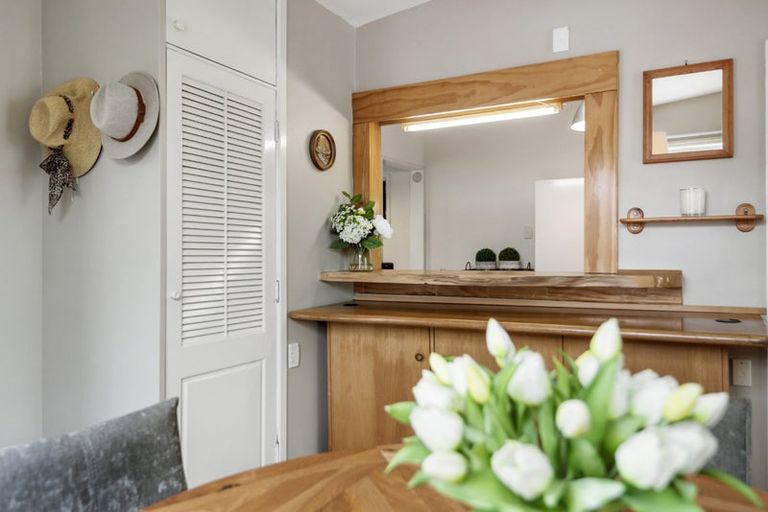 Photo of property in 13b Otanerua Road, Hatfields Beach, Orewa, 0931