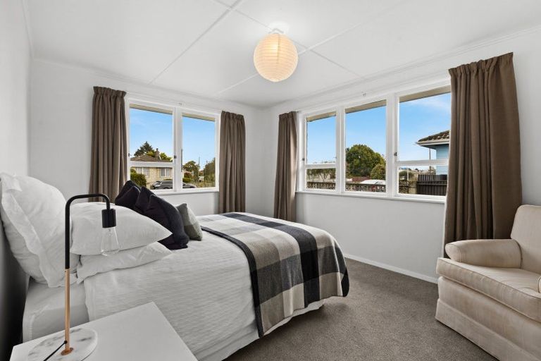 Photo of property in 16 Peterhead Avenue, Flaxmere, Hastings, 4120