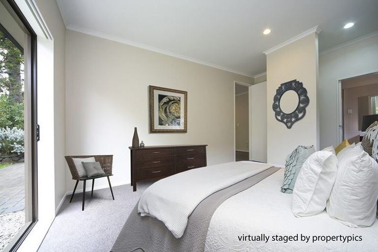 Photo of property in 16d Lincoln Road, Henderson, Auckland, 0610