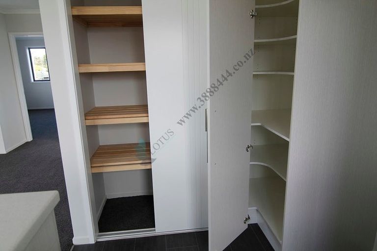 Photo of property in 104 Bowhill Road, New Brighton, Christchurch, 8083