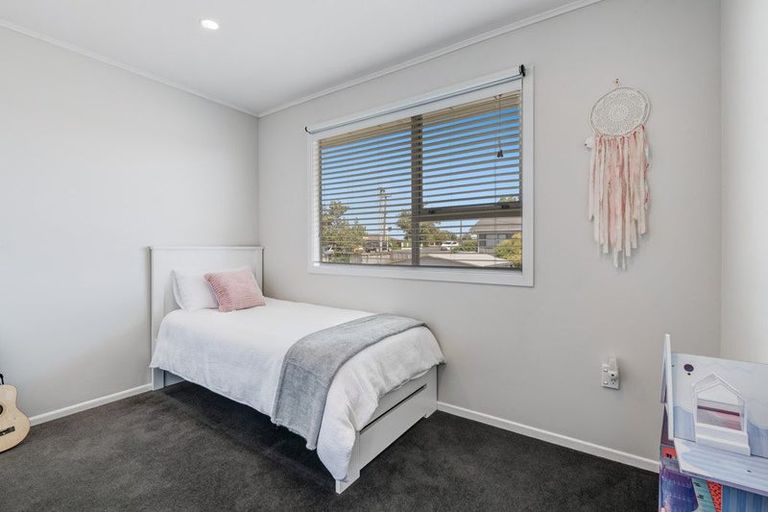 Photo of property in 84 Stanmore Bay Road, Stanmore Bay, Whangaparaoa, 0932