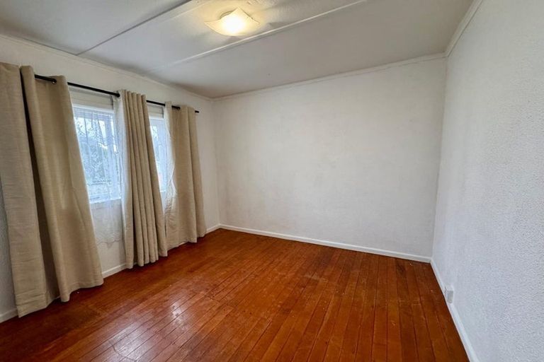 Photo of property in 1090 Paerata Road, Paerata, Drury, 2676