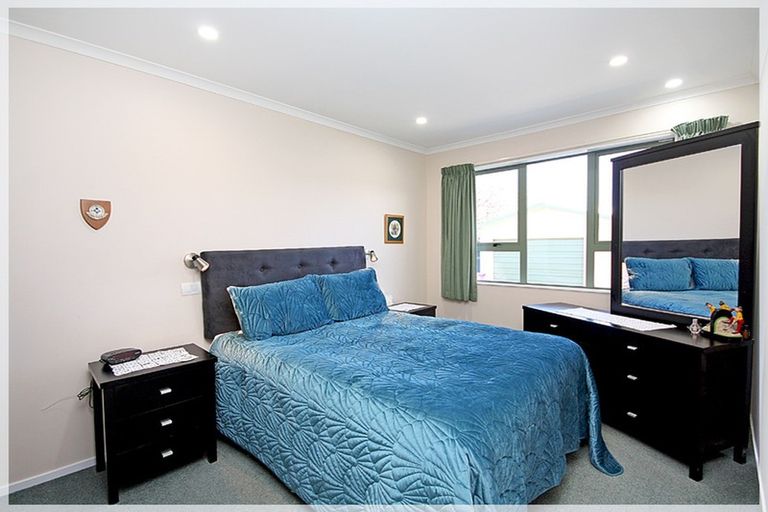 Photo of property in 9 Easton Street, Foxton, 4814