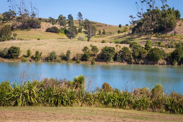 Photo of property in 60 Omahina Street, Raglan, 3225