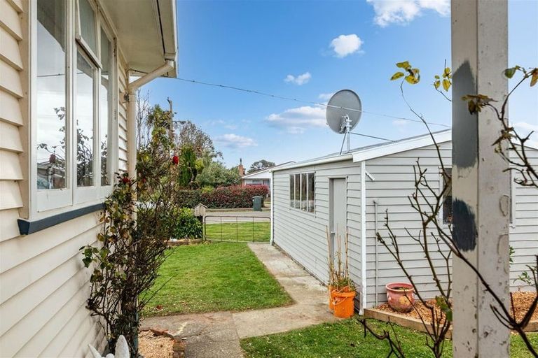 Photo of property in 40 Alfredton Road, Eketahuna, 4900