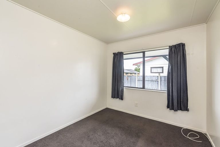 Photo of property in 2 Spackman Crescent, Paraparaumu, 5032