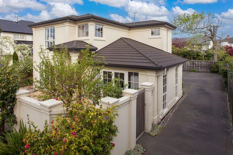 Photo of property in 2/61 Murray Place, St Albans, Christchurch, 8014