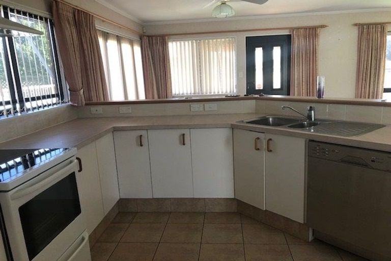 Photo of property in 11 Liftan Place, Mount Maunganui, 3116