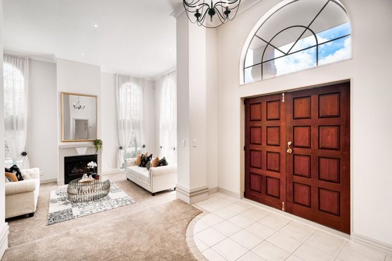 Photo of property in 21 Te Hoe Grove, Pinehill, Auckland, 0632