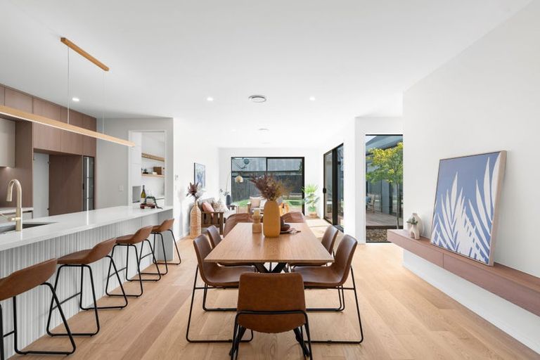 Photo of property in 10 Ferbane Way, Halswell, Christchurch, 8025