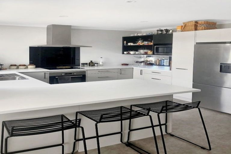 Photo of property in 380 Warburton Crescent, Te Awamutu, 3800