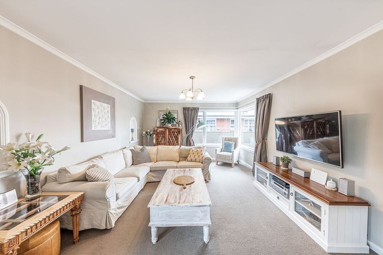 Photo of property in 21 Greenwood Close, Mairehau, Christchurch, 8013