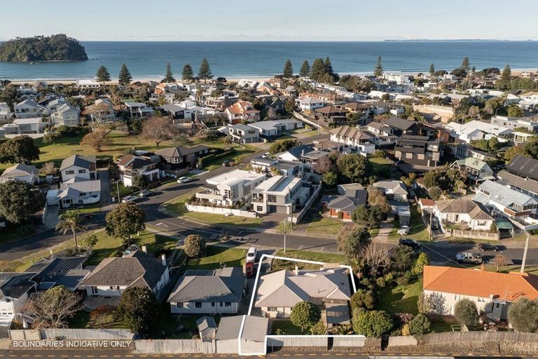 Photo of property in 8 Pitau Road, Mount Maunganui, 3116